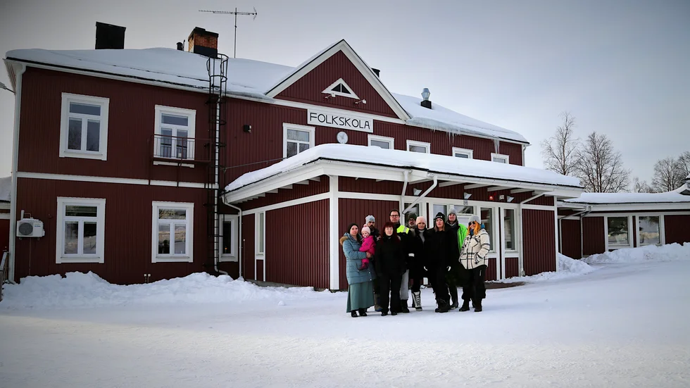 Parkskolan Glommersträsk som befolkningen i Glommersbygden kämpar för att ha kvar. Hur ska regeringen se till att alla medborgare garanteras en grundläggande samhällsservice i hela landet? (Arkivbild)