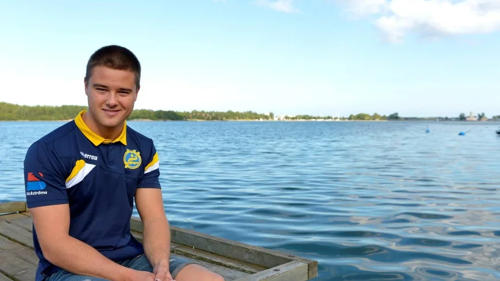 Silvermedaljör. Två silver i NM blev det för WKK:s Adam Ask.