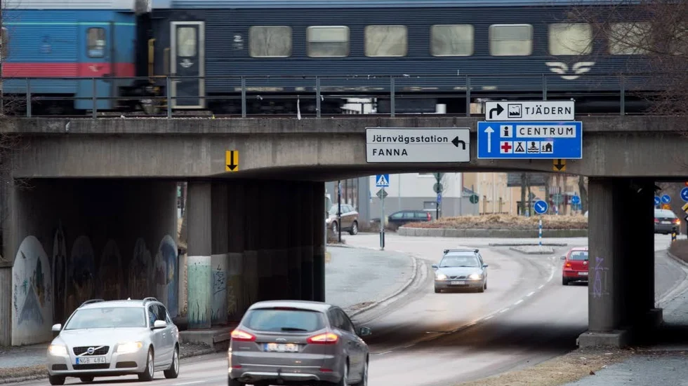 Tar du tåget eller bilen? Resandet förändras och allt pekar på att vi kommer att köra mindre bil i framtiden.