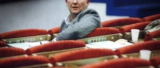 Örnfjäder flitig i företagsfrågor