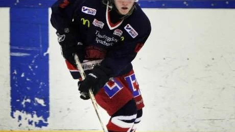 Niclas Heed är en av tre spelare som nu har fönyat sina kontrakt med VIK.       Arkivfoto: Lisa Olaison