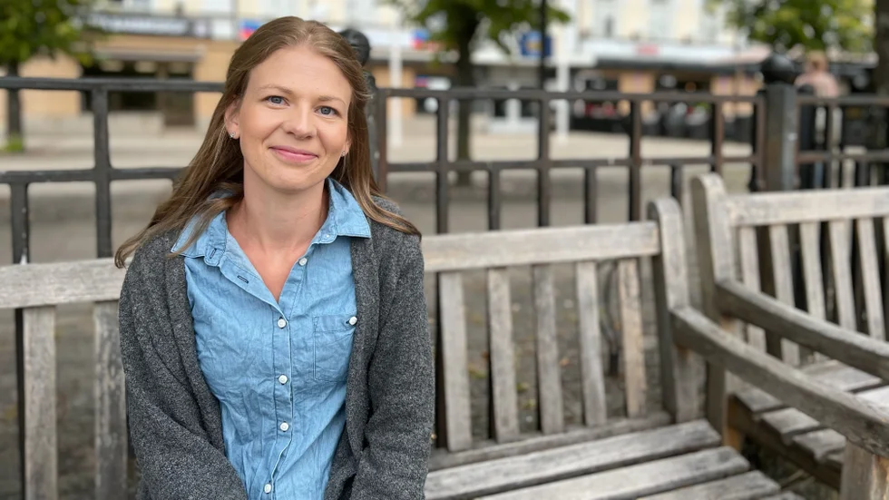 Emma Gustavsson bor sen nio år tillbaka i Motala med sin sambo Henrik och barnen Olle och Siri. 