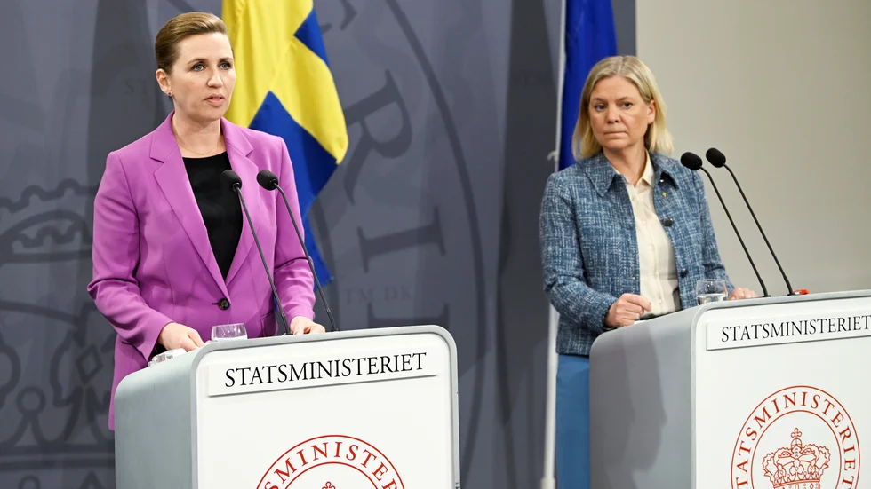 Danmarks statsminister Mette Frederiksen har bjudit in till energimöte på Bornholm. Sveriges statsminister Magdalena Andersson stannar hemma på grund av valrörelsen. Arkivbild.
