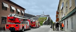 Brandlarm utlöstes i flerfamiljshus