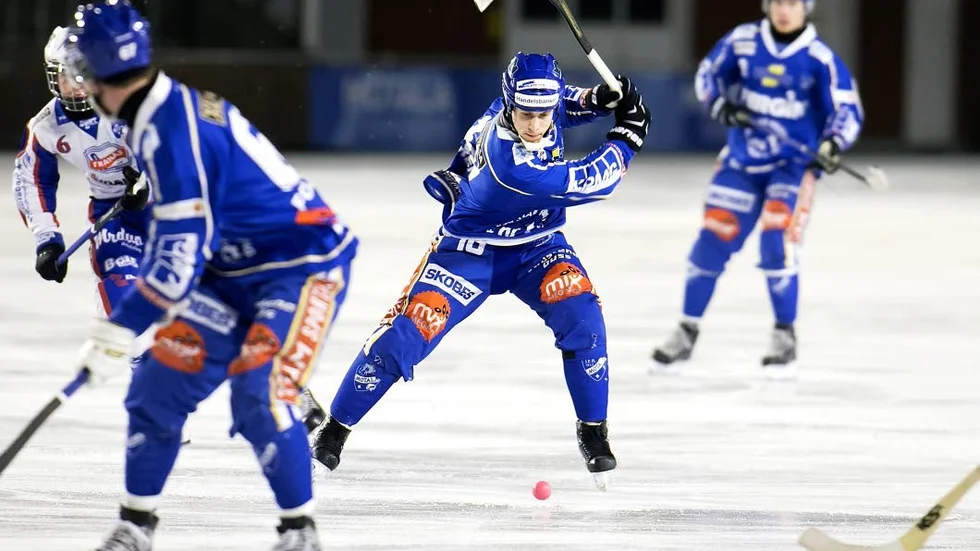 Eric Ågren gör inte bara mål och åker fort. Han har utvecklats till en bra framspelare i IFK Motala också.
