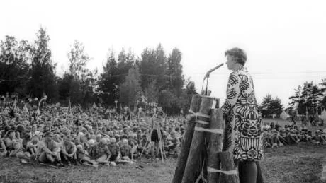 Familjeminister Camilla Odhnoff höll invigningstalet vid det stora scoutlägret vid Hallmare. Foto: Bertil Bergenrup