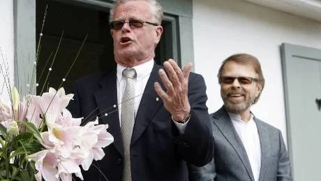 Björn Ulvaeus och Björn Eriksson deltog vid återinvigningen av prinsessornas lekstuga.