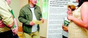 Kommunfolk söker dialog på "bygdeturné"