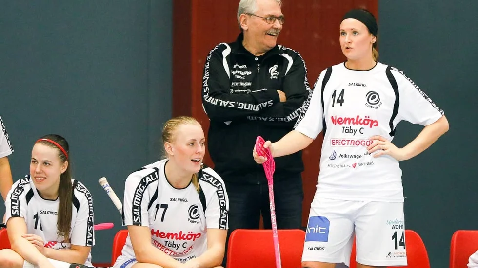 Royne Svensson och den stora stjärnan Moa Tschöp i diskussion.