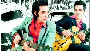 Tillfälligt. Både Jon Spencer och hans mångårige vän Matt Verta-Ray är rockabillyfanatiker. Tillsammans driver duon Heavy Trash som inom kort släpps skivdebuten. Ett väldigt lättsamt och väldigt tillfälligt projekt, säger Jon Spencer.Foto: Skiva
