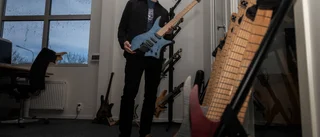 Från fem gitarrer om året till 800 i månaden – så var resan för Uppsalaföretaget • Har världen som spelplan