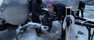 Tusentals har flugits hem från Belarus gräns