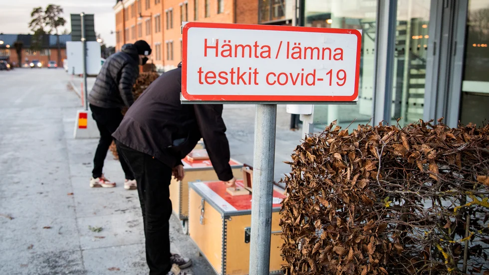 Bara prioriterade grupper ska nu ta PCR-prov vid misstanke om covid-19.