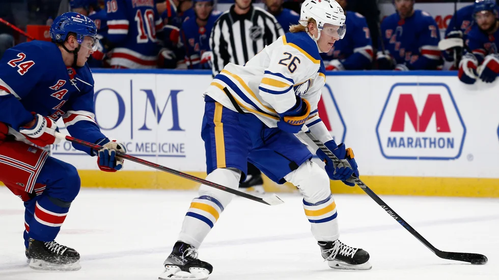 Rasmus Dahlin har för första gången tagits ut till NHL:s stjärnlag. Inför nattens matcher hade backen gjort sex mål och 16 assist.