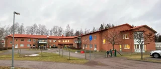Covidsmittad fick jobba helg på äldreboende: "Det är inte så vi brukar jobba"