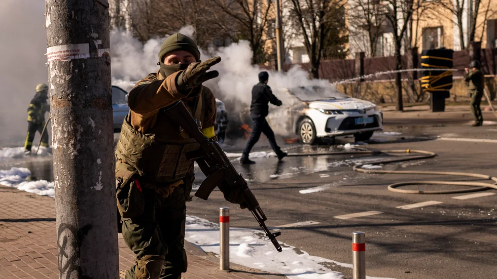 Ukrainska soldater i Kiev på lördagen.