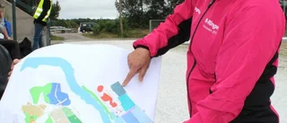 Tusentals engagerade bygger "ny stad"