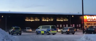 Just nu: Olaga hot i butik på Solbacken – polisen söker efter gärningsmannen