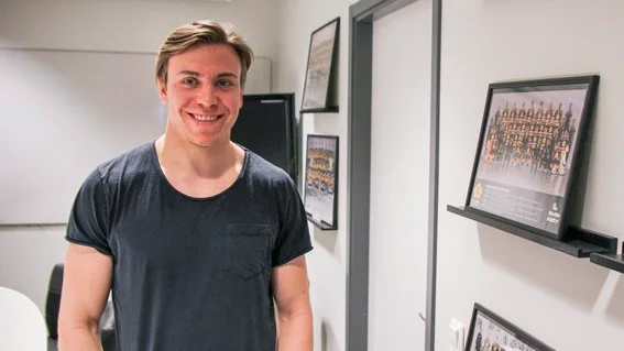 Pär Lindholm, ännu mer välbyggd numera.