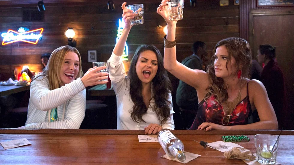 Partar loss. Kristen Bell, Mila Kunis och Kathryn Hahn i ”Bad Moms”. Foto: Michele K. Short.