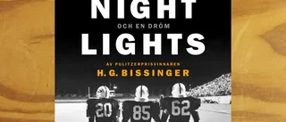 ”Friday night lights” är långt från konventionellt sportskrivande