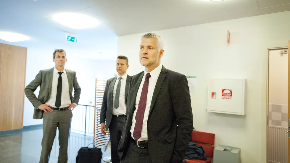 Fr v Jonas Ebbesson, professor i miljörätt, samt juristerna Göran Starkebo och Johan Öberg.