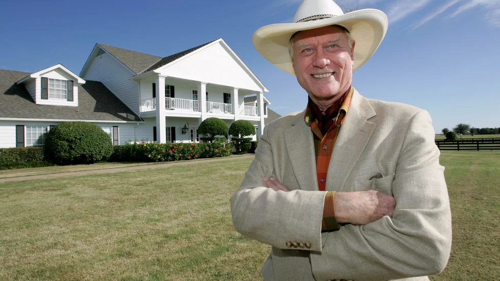 Filmats. I juni 1987 påstods det att skådespelaren Larry Hagman skulle besöka Skellefteå. Det visade sig dock vara en bluff som nu har blivit dokumentär.