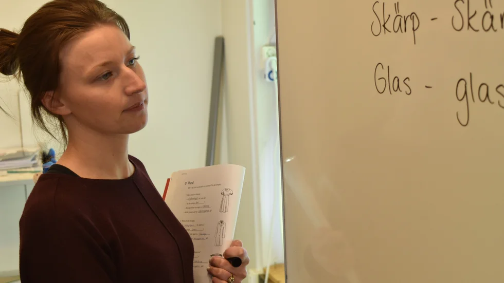 Inspirerande jobb. Erika Larsson arbetar åt Medborgarskolan med att lära ut svenska till asylsökande.