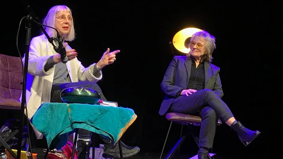 Suzanne Osten gästade "Röörs salong" - ett scensamtal om demokrati från barnets horisont.
