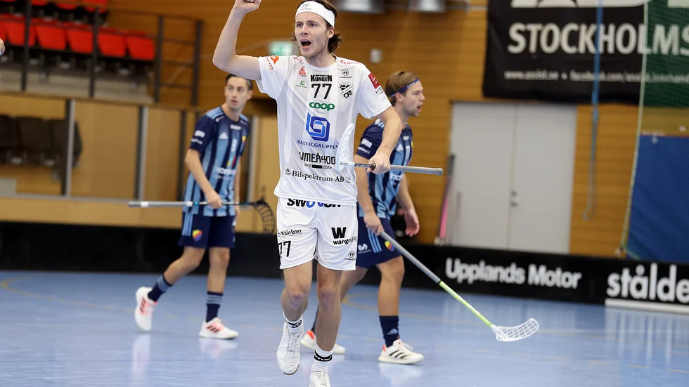 Anton Åkerlund kan jubla och vara stolt över sin höst då hans 22 poäng på tio SSL-matcher gör honom till bästa poängplockare i IBK Dalen och nia totalt i ligan, som leds av Pixbos Oskar Weissbach, 30 poäng.