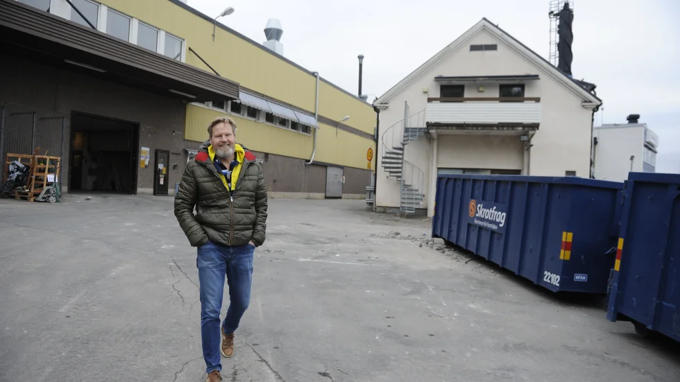 Björn Thorén har hittat nya lokaler i Gamleby till sin tablettillverkning. Fabriken lämnar Norrköping och tar ett 40-tal arbetstillfällen med sig.