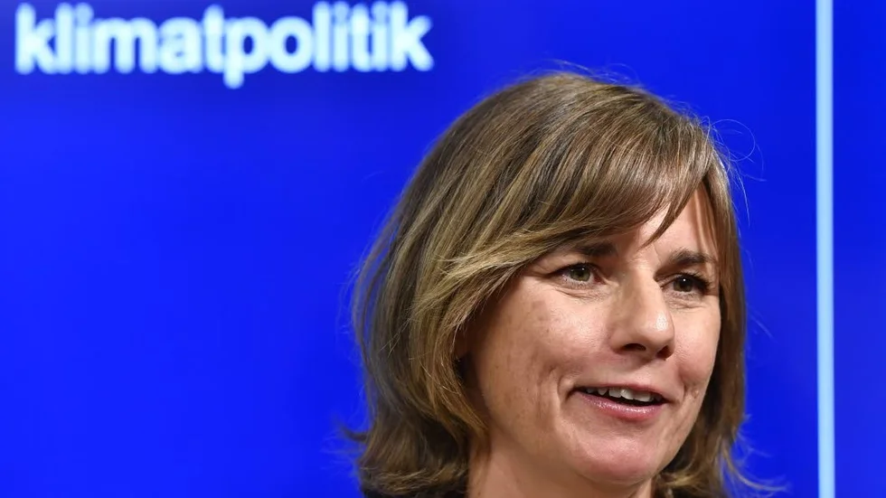 Mer stabilt? Ingen förväntar sig att Isabella Lövin ska förvandlas till ett slags envåldssökande Erdogan. Men MP behöver bli ett stabilt och verklighetsnära miljöparti.