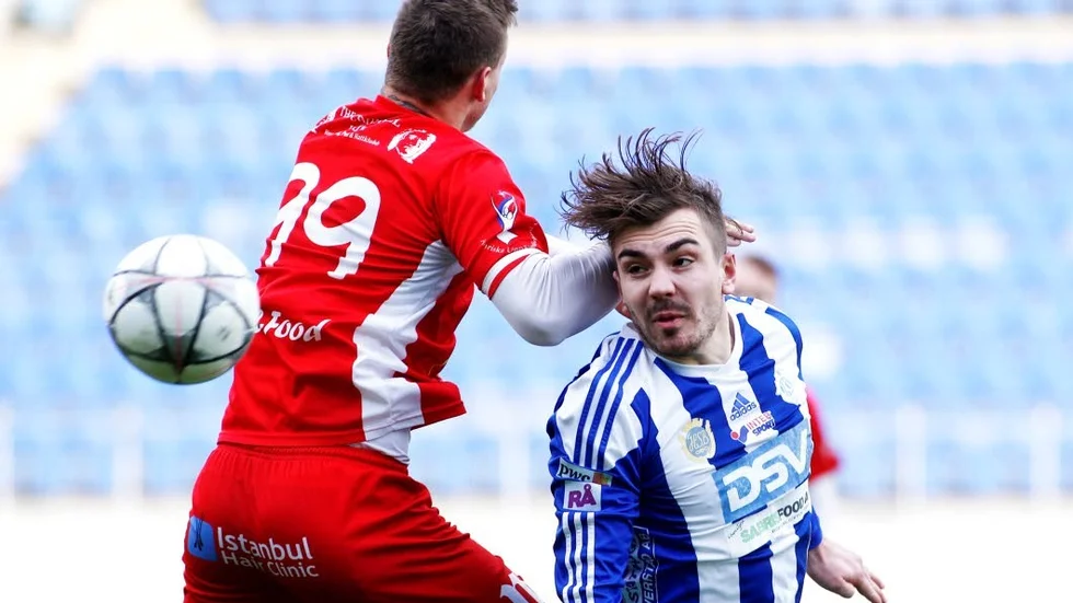 Daniel Källsholm passade fram till ettan och satte själv tvåan.