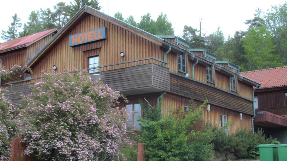 Inget hotell. Enligt ägaren till Skogsvikens hotell & pensionat, blir det inget hotell igen, när nu asylboendet avslutats.