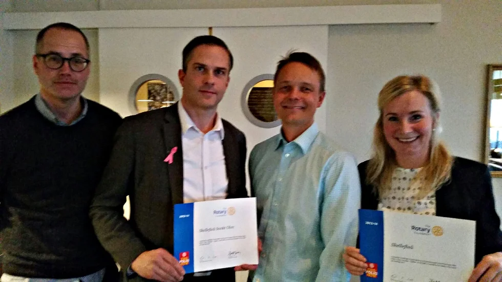 Från vänster Fredrik Löfstedt, Skelleftehamns Rotaryklubb. Magnus Stenberg, S:t Olovs Rotaryklubb. Marcus Hyltegård, Malmens Rotaryklubb. Eva Skinner, Skellefteå Rotaryklubb. S:t Olovs och Skellefteås Rotaryklubb.