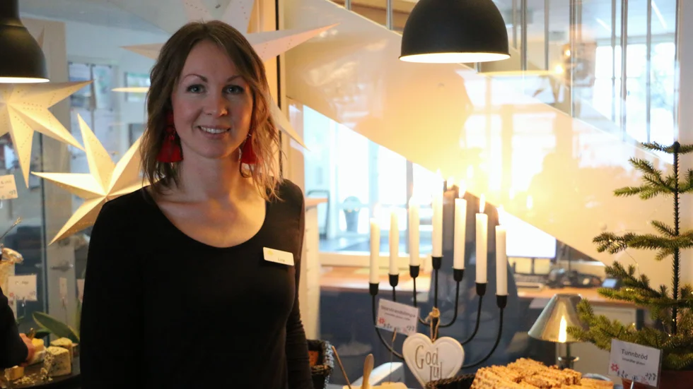Lina Vikberg, verksamhetschef på Storstrand, gläds åt att få servera julbord och beskriver ett enormt intresse. (Arkivbild)