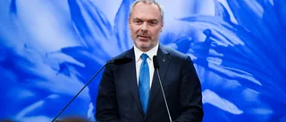 Dubbla budskap från Jan Björklund