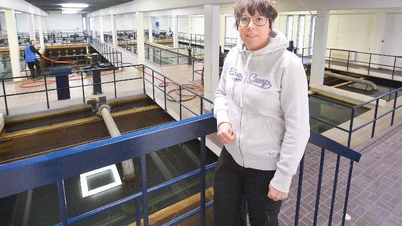 Helena Jonsson är chef för vatten och avlopp i Skellefteå kommun. Arkivbild från Abborrverket, som hanterar vatten i betydligt större skala än det handlar om i Bureå/Lövånger.