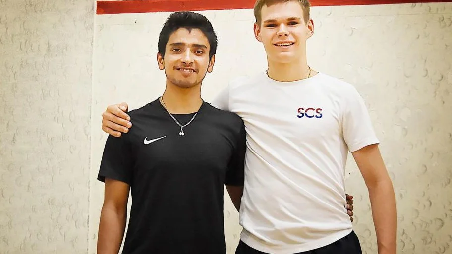 Zeeshan Khan och Erik Jakobsson kunde glädjas åt dubbla segrar i i Uppsala.