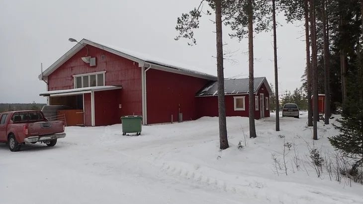 Slakteriet i Nedre Åbyn, Buträsk, har nu fått ny ägare efter konkursen. På pågår arbetet att bilda ett driftsbolag. 