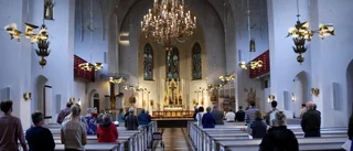Kyrkan firar jul snart men vilka är välkomna?