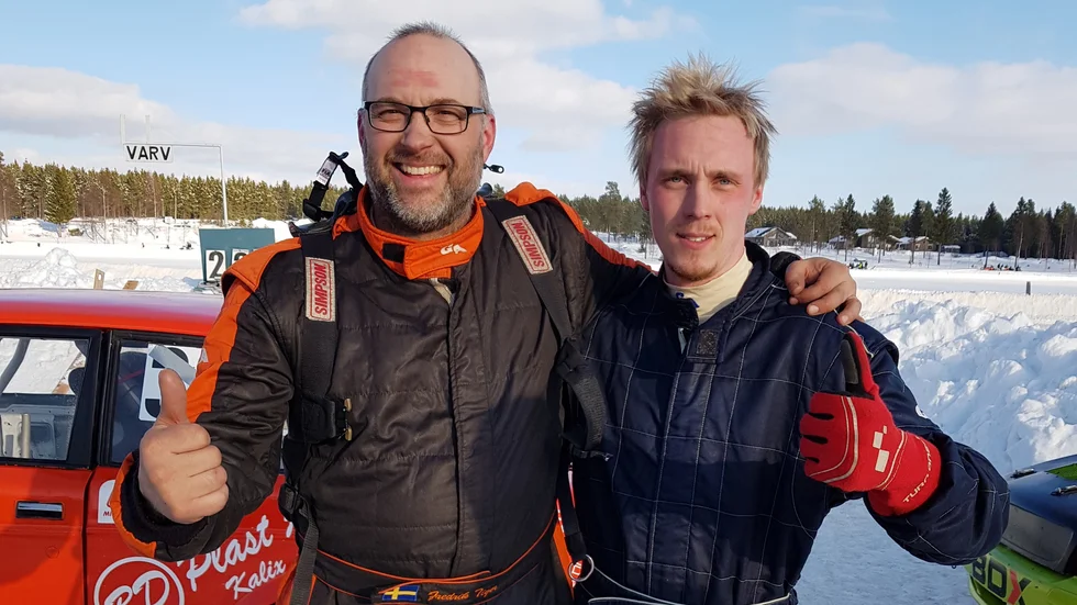 Fredrik Tiger, t v, och Andreas Sandberg, vann var sitt heat vid SM i Sikeå. 