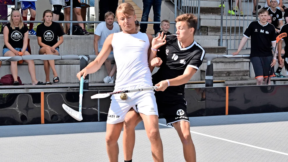 Albin Carlsten och Oskar Tafvelin visade att alla medel – och kroppsdelar, var tillåtna under NLOS.