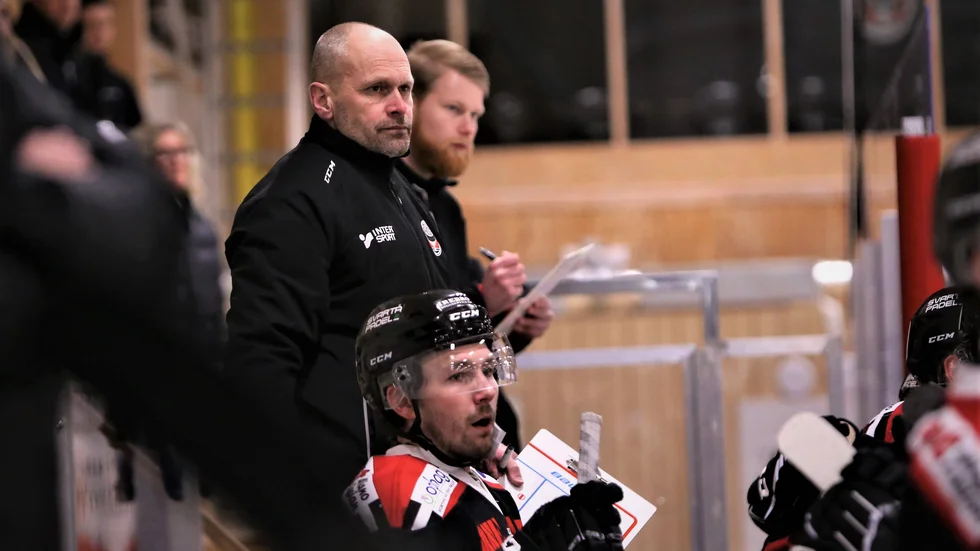 Patrik Rosén, tränare i Mjölby HC.