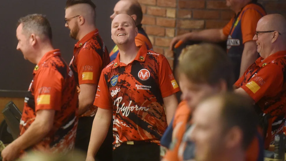 Tobias Asklöf och Vimmerby BK hoppas få dra på smilbanden på lördag.