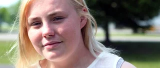 "De klev in på planen och skrek"