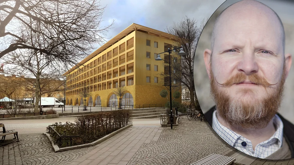Det omdiskuterade förslaget på ett guldfärgat hus på Stortorget är nu ute på granskning, vilket innebär att alla som vill får tycka till. Martin Edgelius (M) är ordförande i bygg- och miljönämnden.