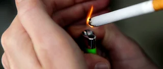 Man nekades cigarett – hotade med pistolattrapp