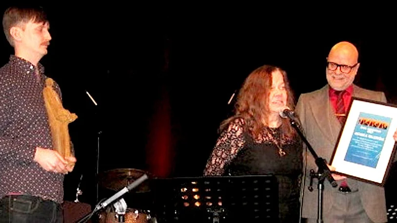 Monica Tellström utsågs till "Årets jazzperson" i Luleå. Priset överlämnades av Gunnar Sundström, ordförande i Kulturföreningen Ebeneser. Kvällens kapellmästare Per Ödberg assisterade.