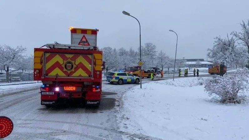 Olyckan skedde i höjd med kurvan där Lärlingsvägen och Mariefredsvägen möts.